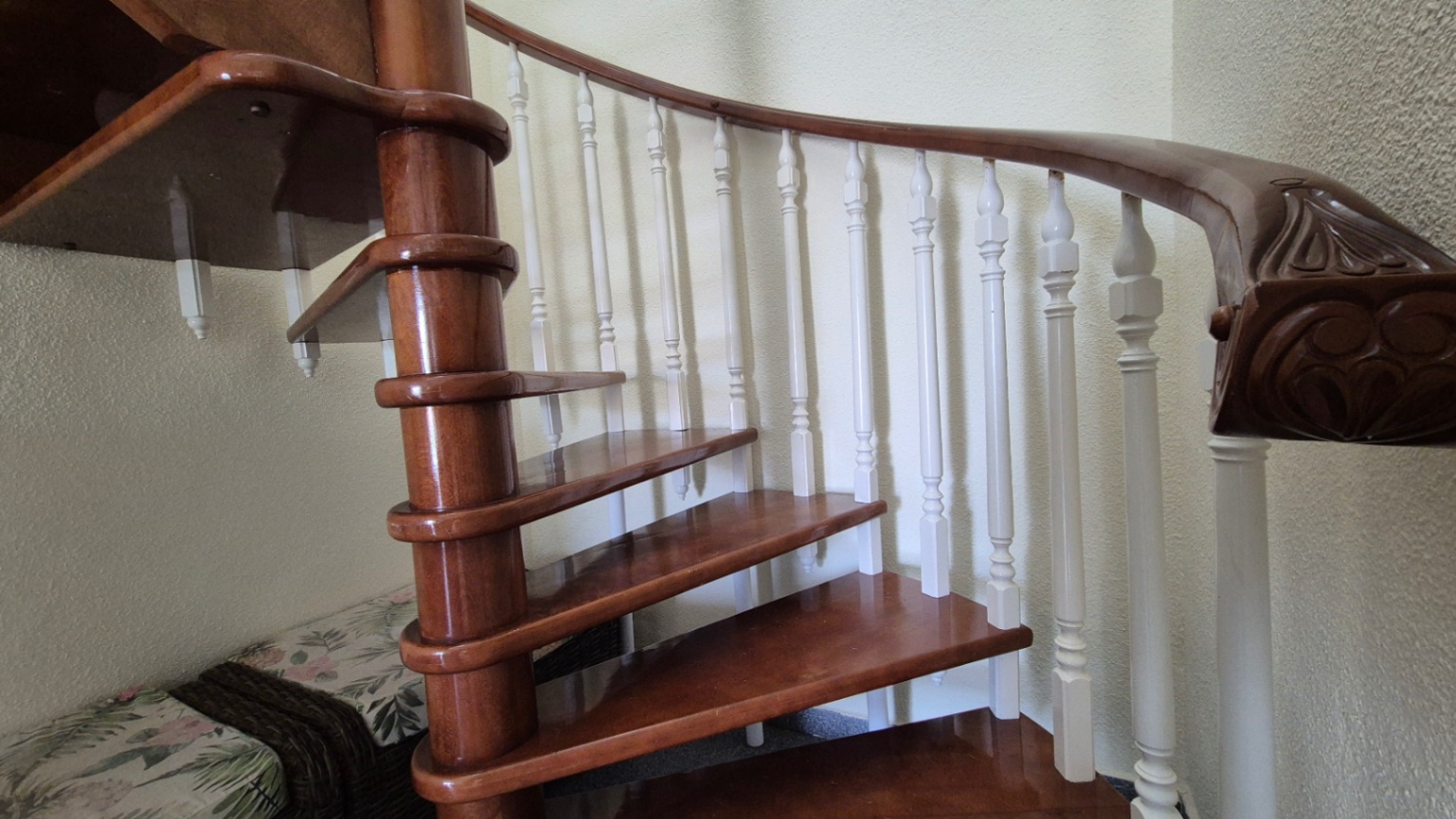 For sale - 7 Bedroom 3 Bathroom Villa in Orihuela - Inland  - Alicante