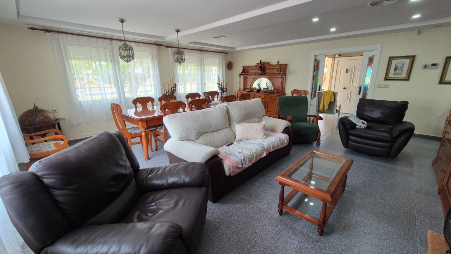 For sale - 7 Bedroom 3 Bathroom Villa in Orihuela - Inland  - Alicante