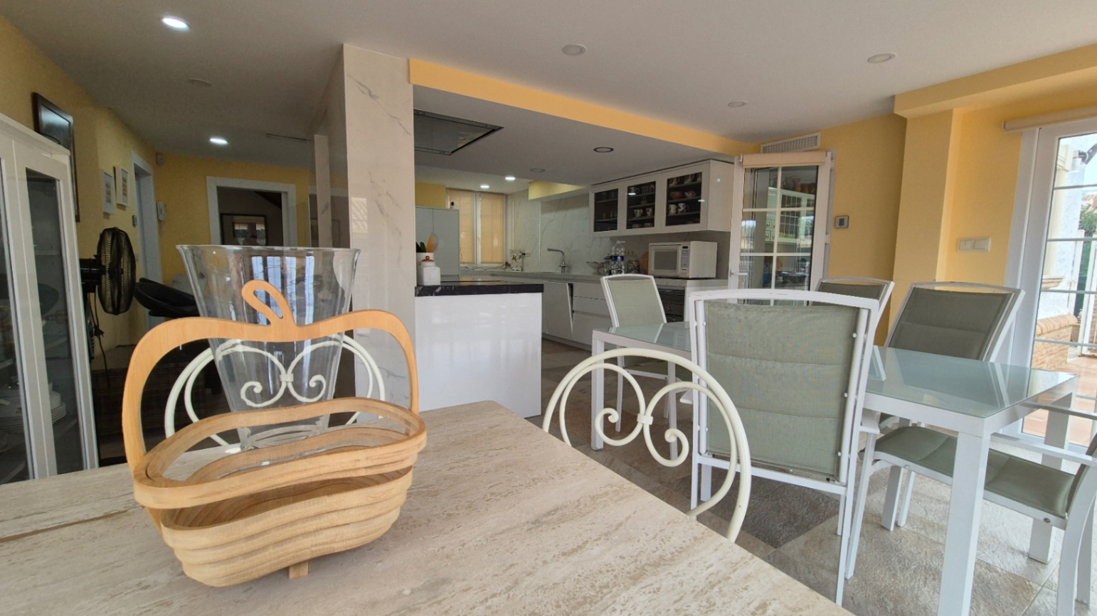 For sale - 7 Bedroom 3 Bathroom Villa in Orihuela - Inland  - Alicante