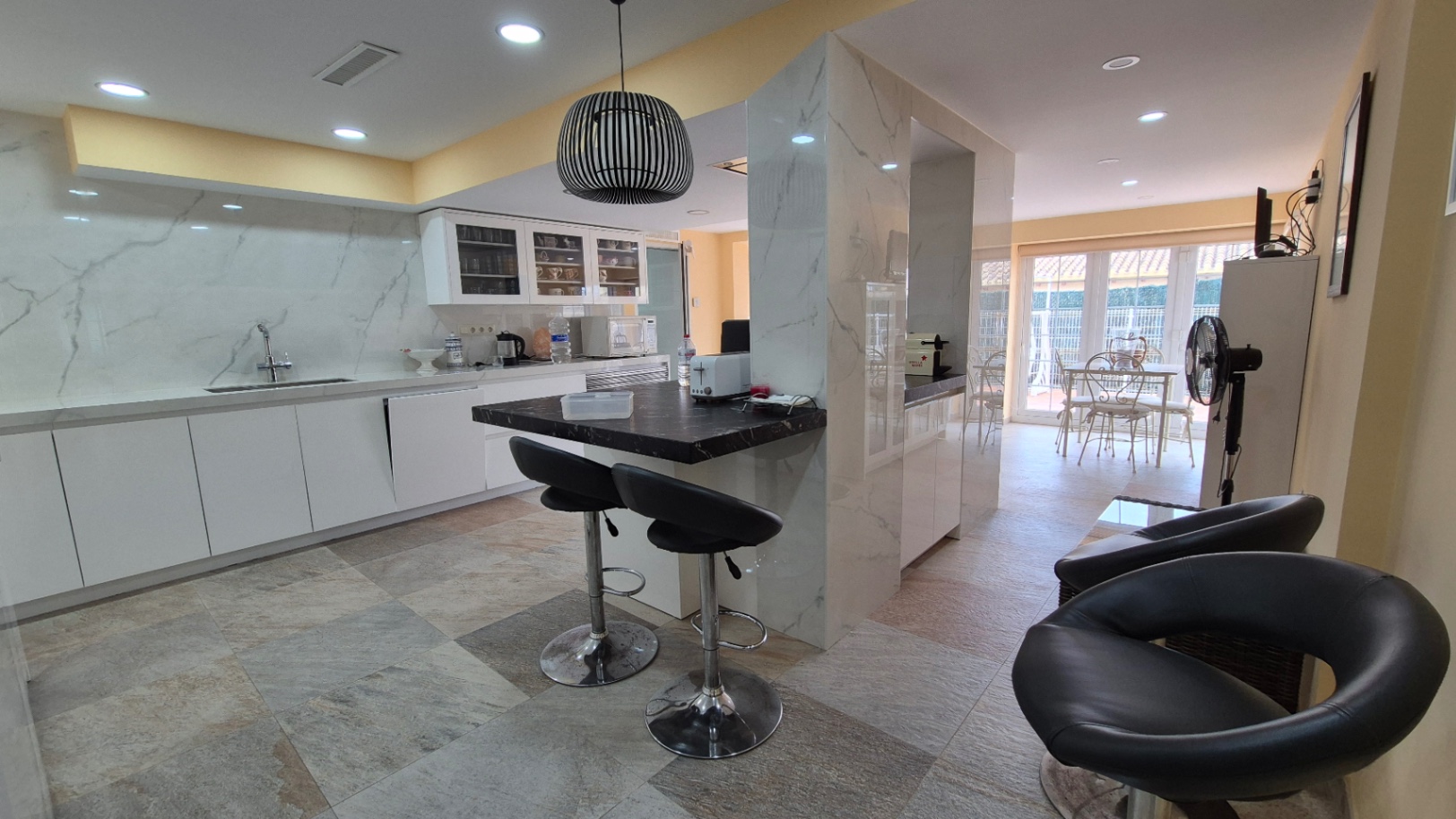 For sale - 7 Bedroom 3 Bathroom Villa in Orihuela - Inland  - Alicante