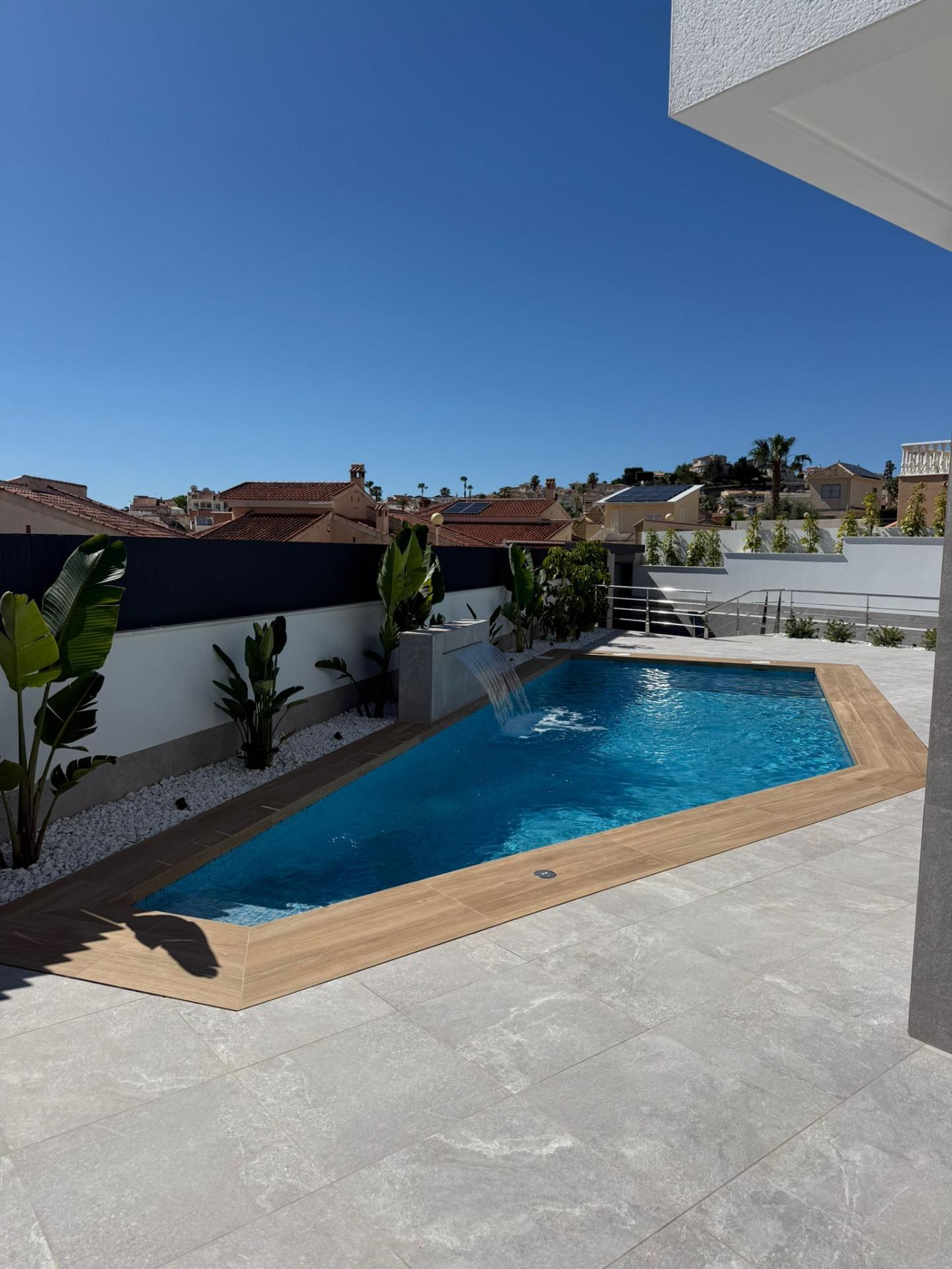 For sale - 4 Bedroom 3 Bathroom Villa in Ciudad Quesada - La Marquesa  - Alicante