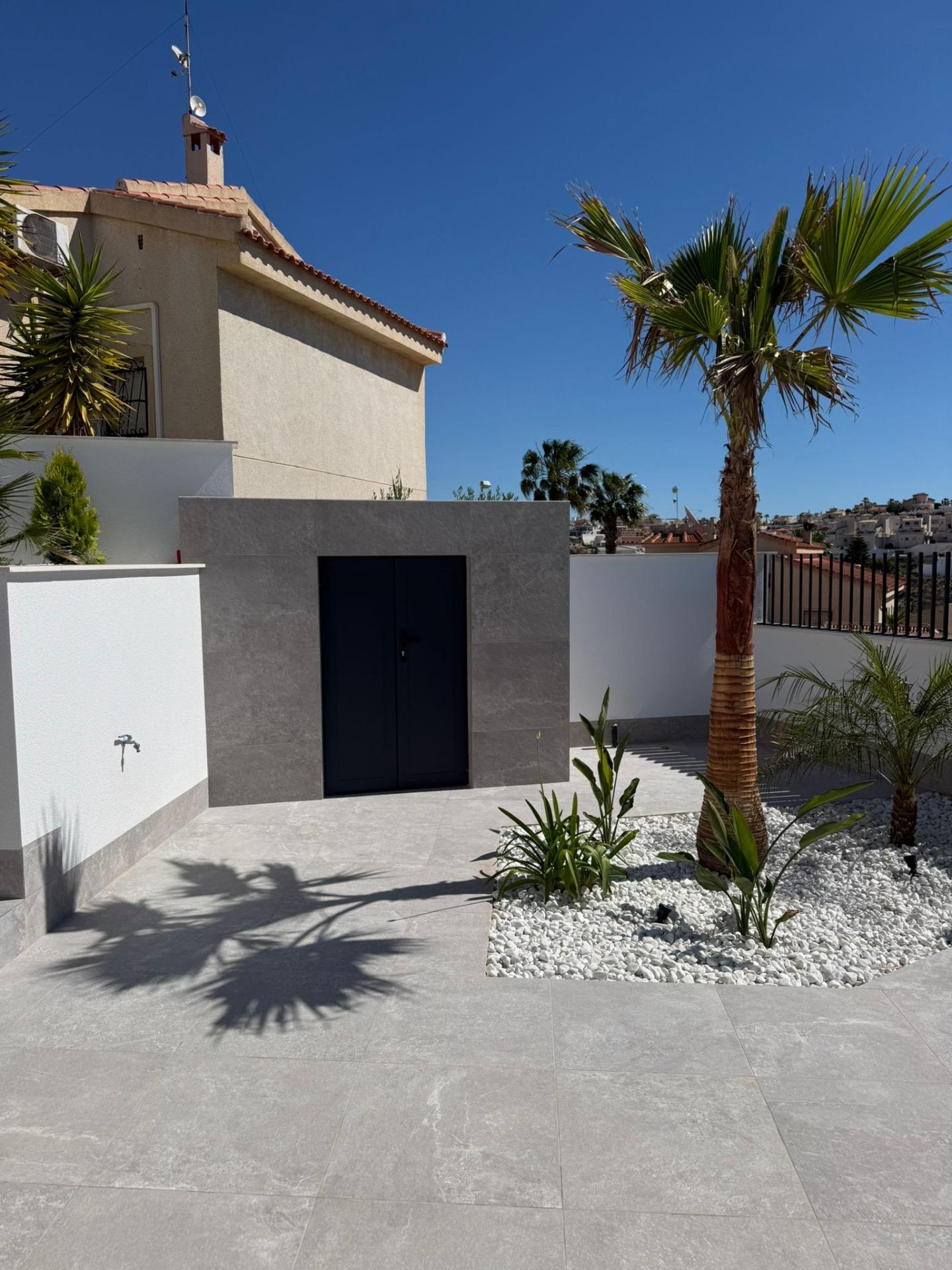 For sale - 4 Bedroom 3 Bathroom Villa in Ciudad Quesada - La Marquesa  - Alicante