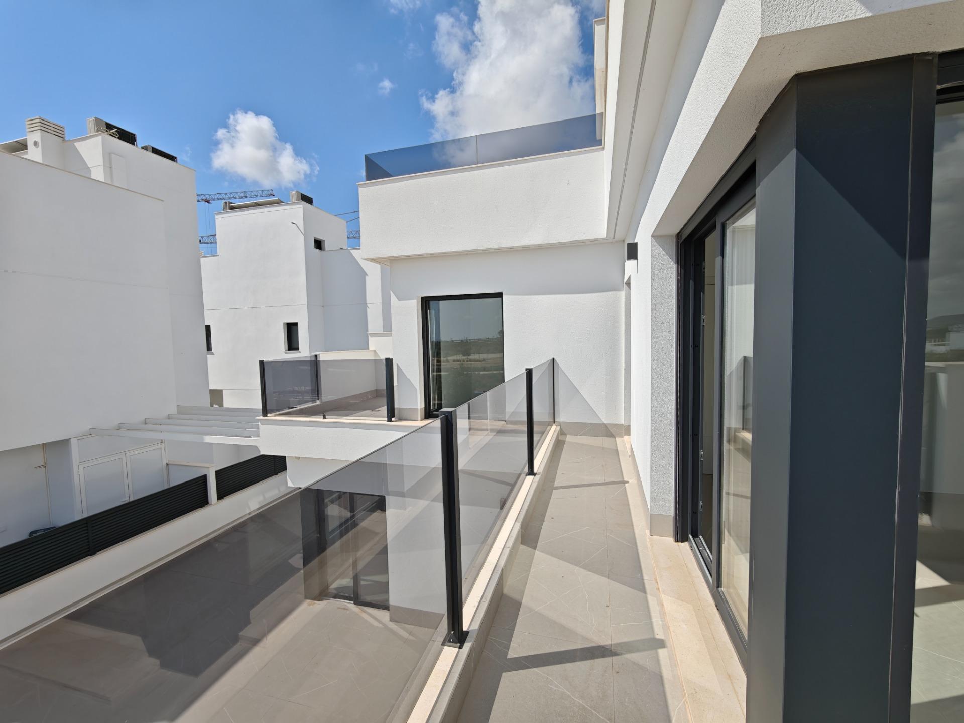 For sale - 6 Bedroom 3 Bathroom Villa in Los Alcazares - Dolores De Pacheco-santa Rosalía  - Murcia