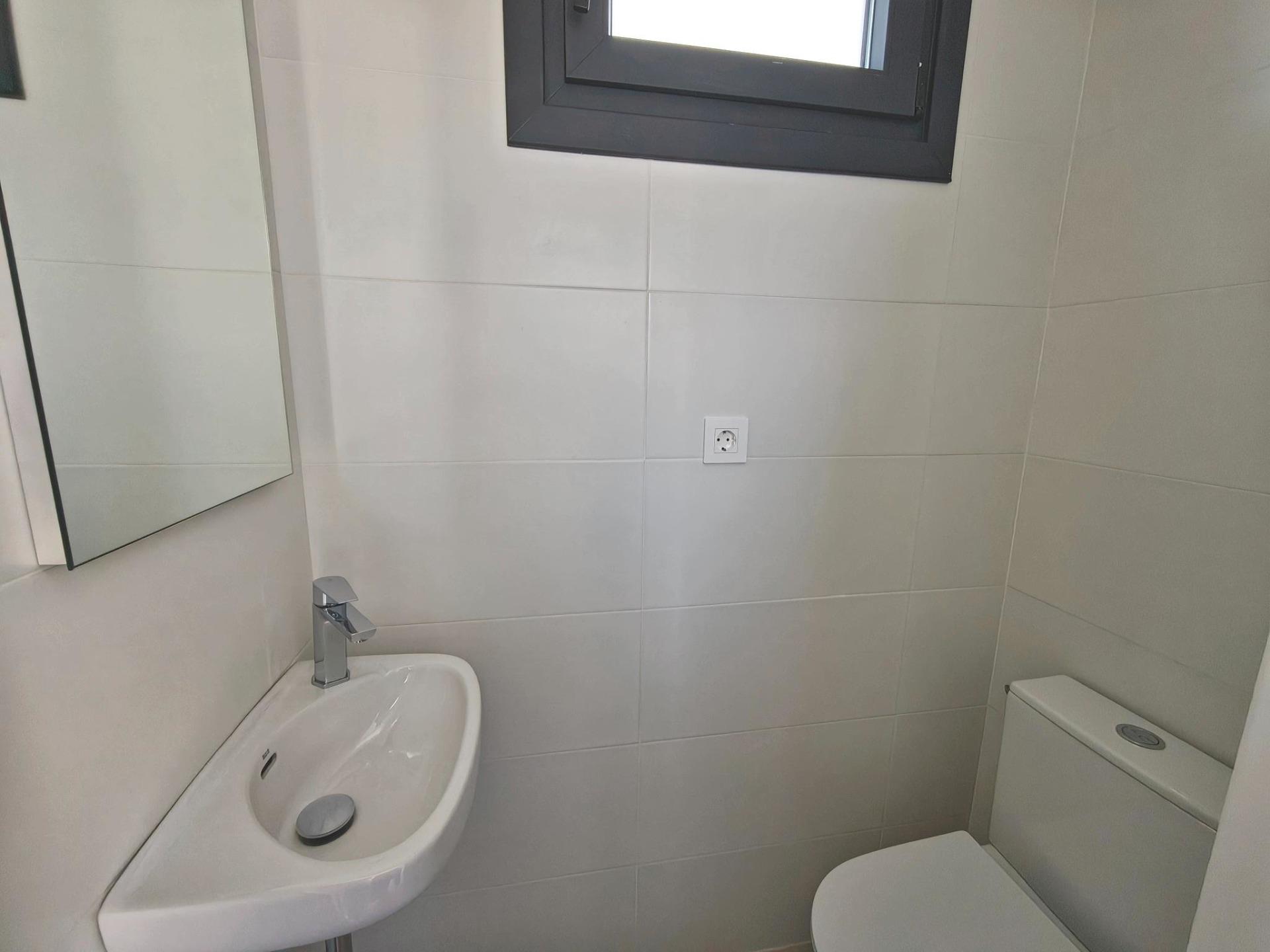 For sale - 6 Bedroom 3 Bathroom Villa in Los Alcazares - Dolores De Pacheco-santa Rosalía  - Murcia