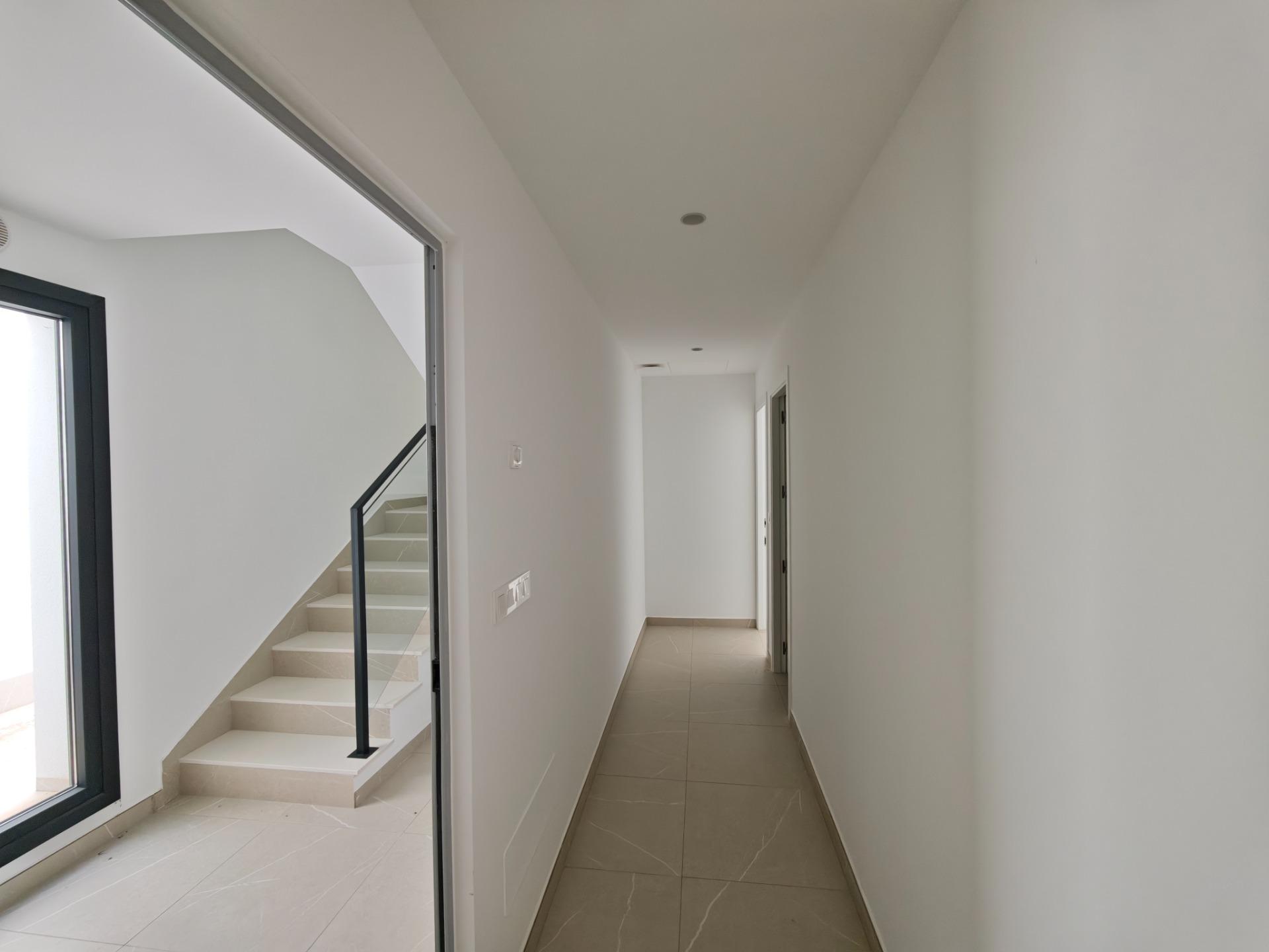 For sale - 6 Bedroom 3 Bathroom Villa in Los Alcazares - Dolores De Pacheco-santa Rosalía  - Murcia