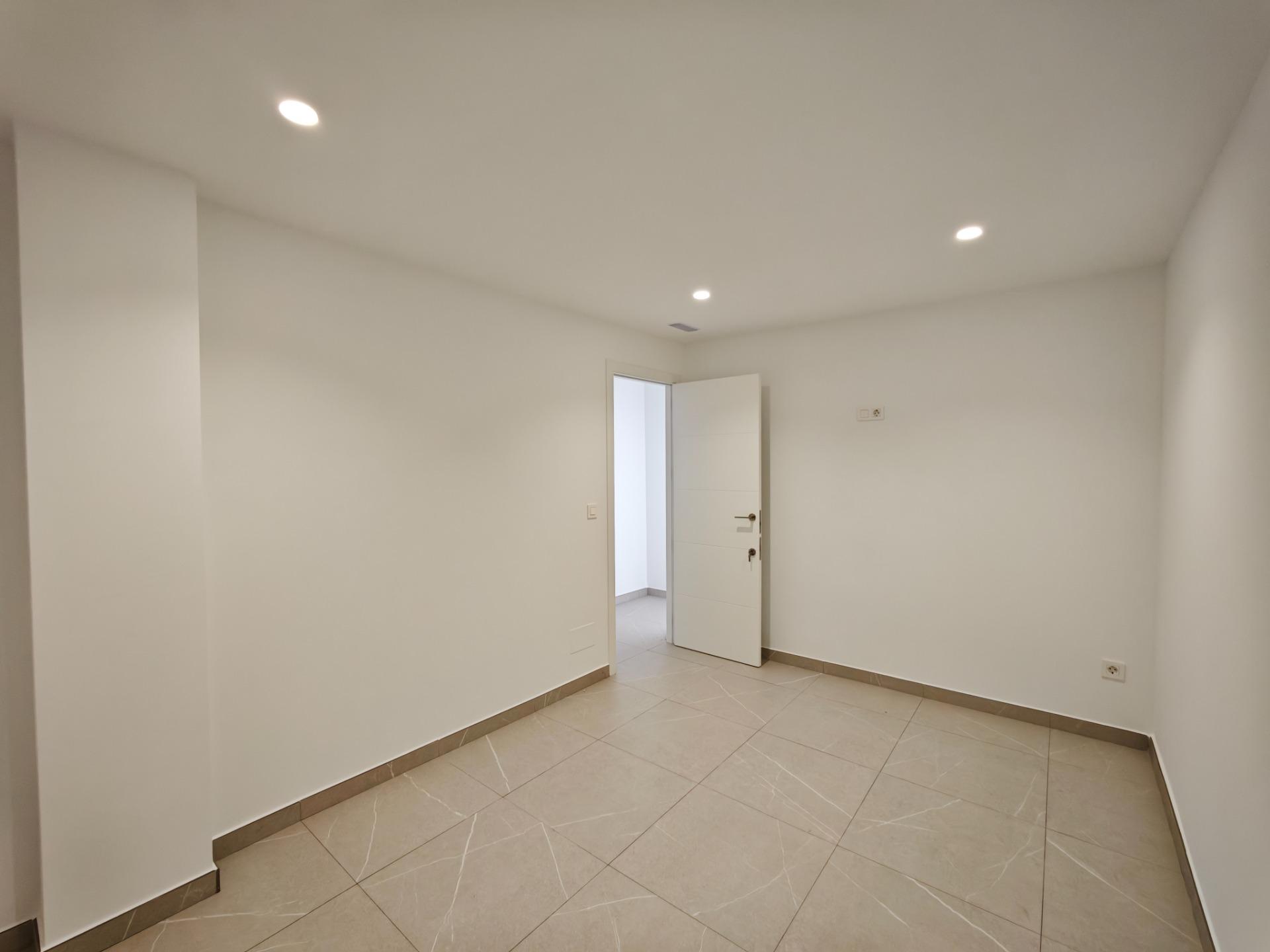 For sale - 6 Bedroom 3 Bathroom Villa in Los Alcazares - Dolores De Pacheco-santa Rosalía  - Murcia
