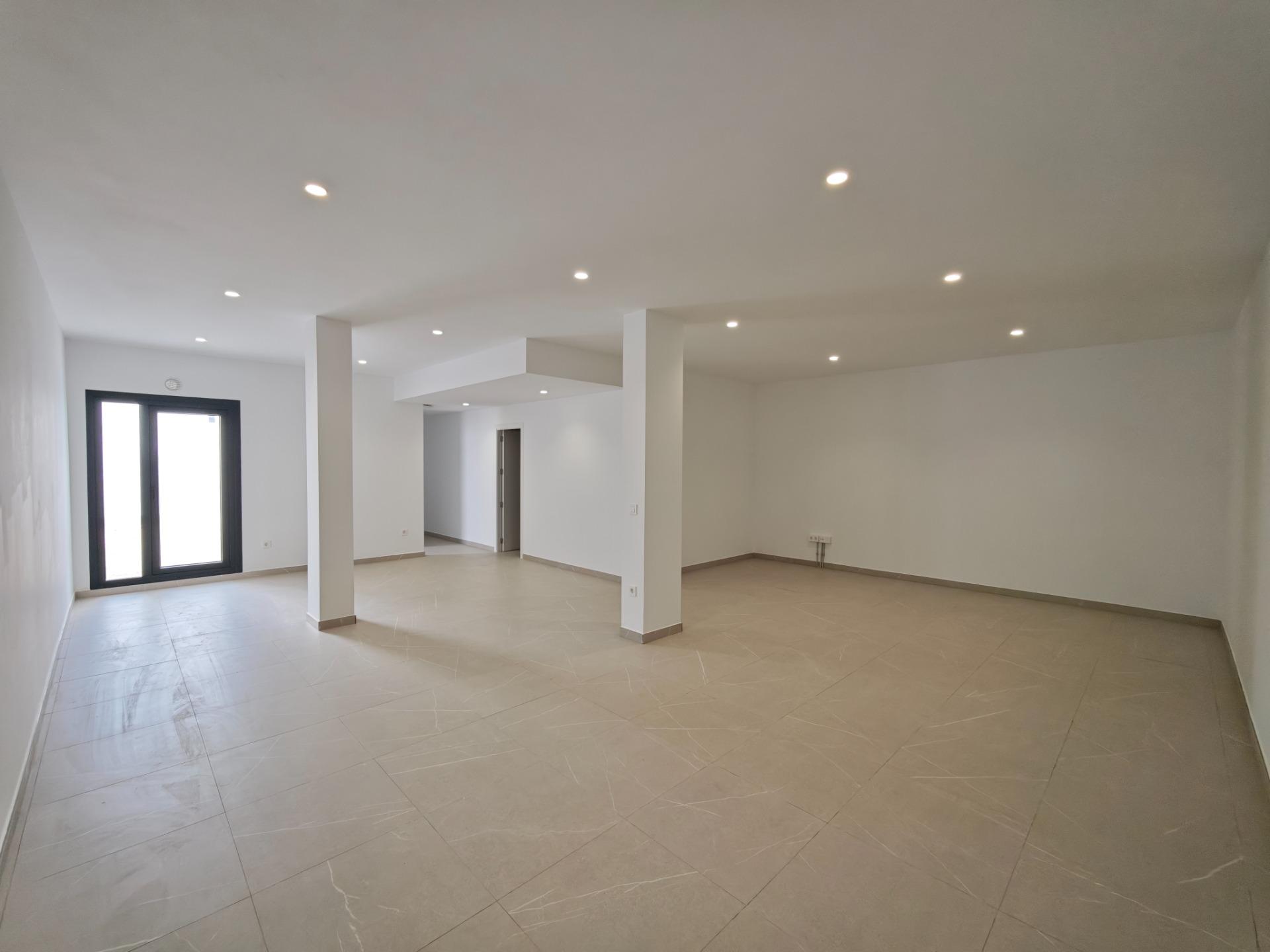 For sale - 6 Bedroom 3 Bathroom Villa in Los Alcazares - Dolores De Pacheco-santa Rosalía  - Murcia