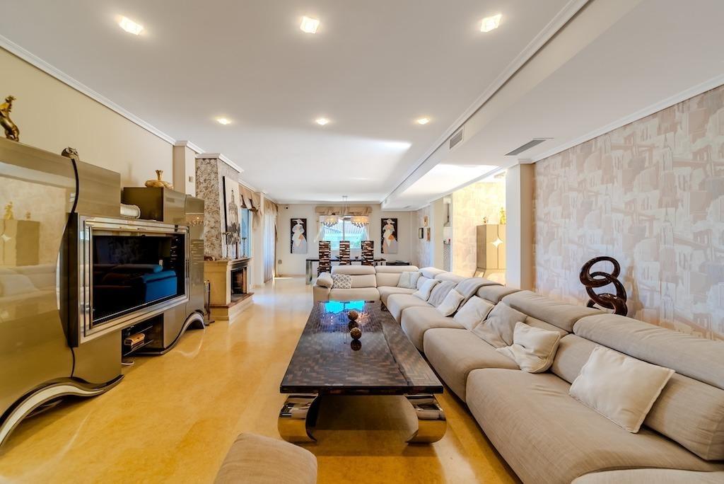 For sale - 5 Bedroom 4 Bathroom Villa in Torrevieja - Torre La Mata  - Alicante
