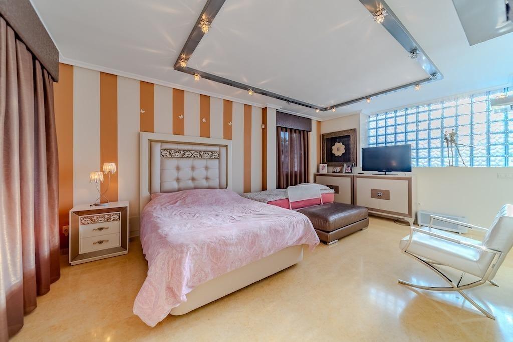 For sale - 5 Bedroom 4 Bathroom Villa in Torrevieja - Torre La Mata  - Alicante