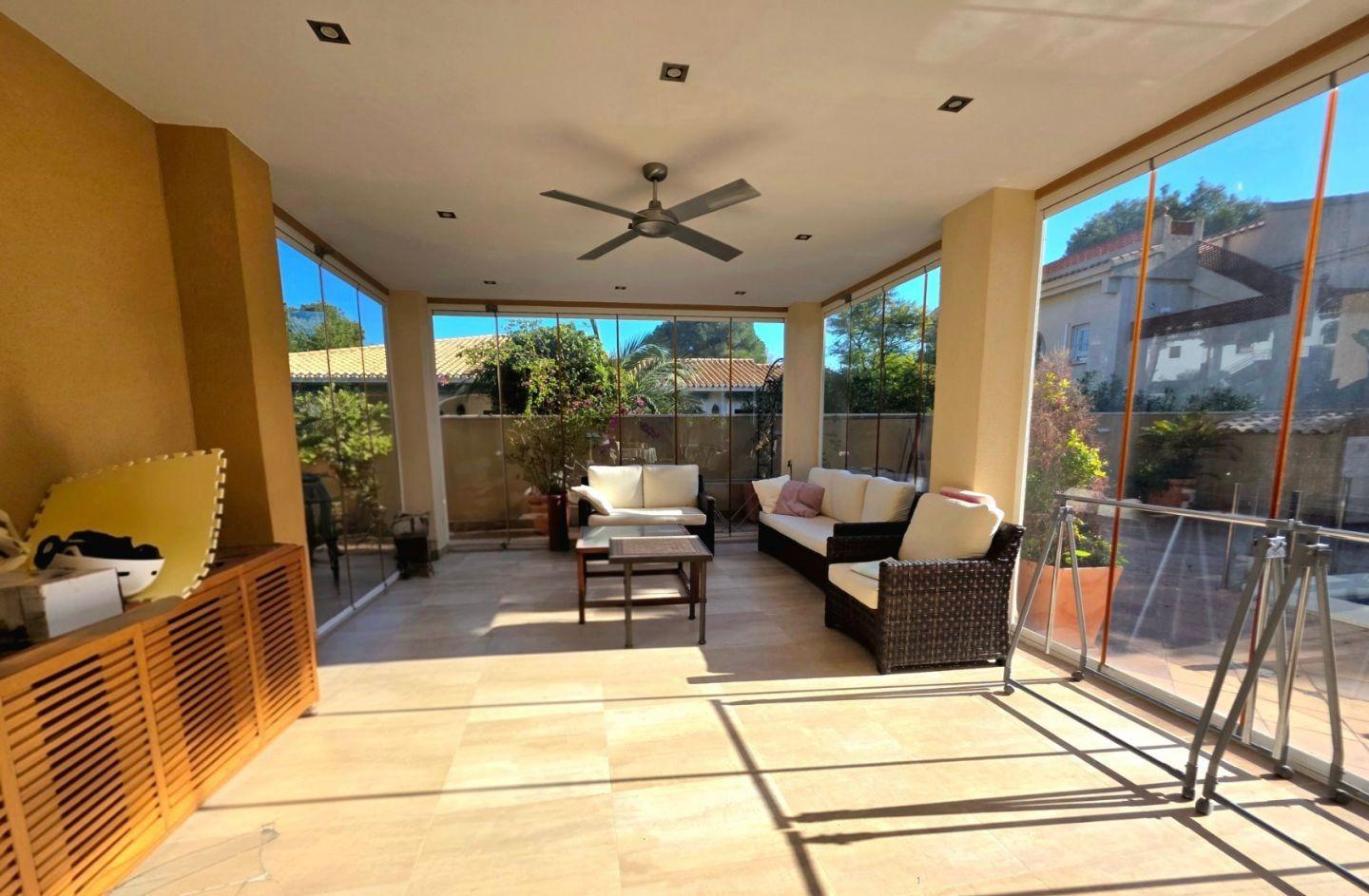 For sale - 5 Bedroom 3 Bathroom Town House in Orihuela Costa - Altos De Campoamor  - Alicante