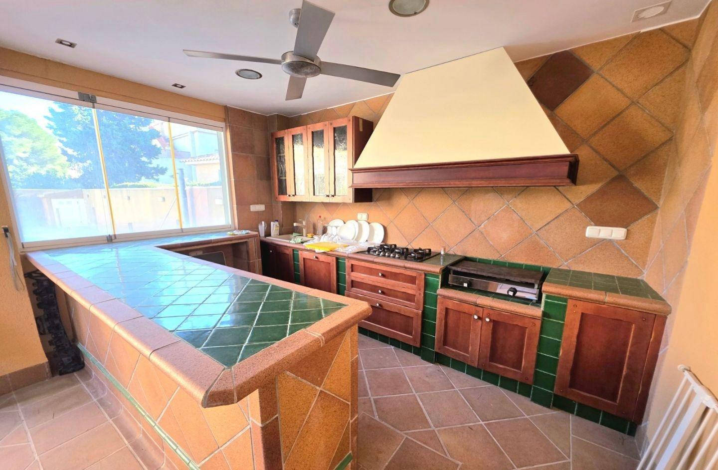 For sale - 5 Bedroom 3 Bathroom Town House in Orihuela Costa - Altos De Campoamor  - Alicante