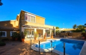 27-129-519-11-1121/81053, 5 Bedroom 3 Bathroom Town House in Orihuela Costa