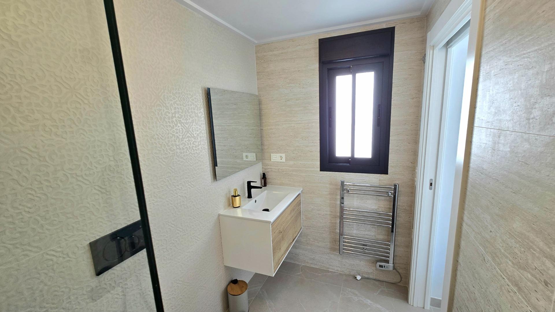 For sale - 2 Bedroom 2 Bathroom Penthouse in Torrevieja - Playa Del Cura  - Alicante