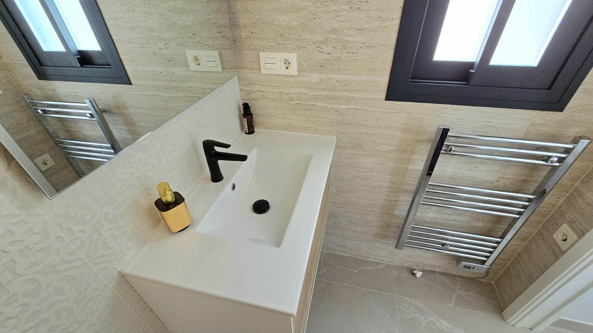 For sale - 2 Bedroom 2 Bathroom Penthouse in Torrevieja - Playa Del Cura  - Alicante