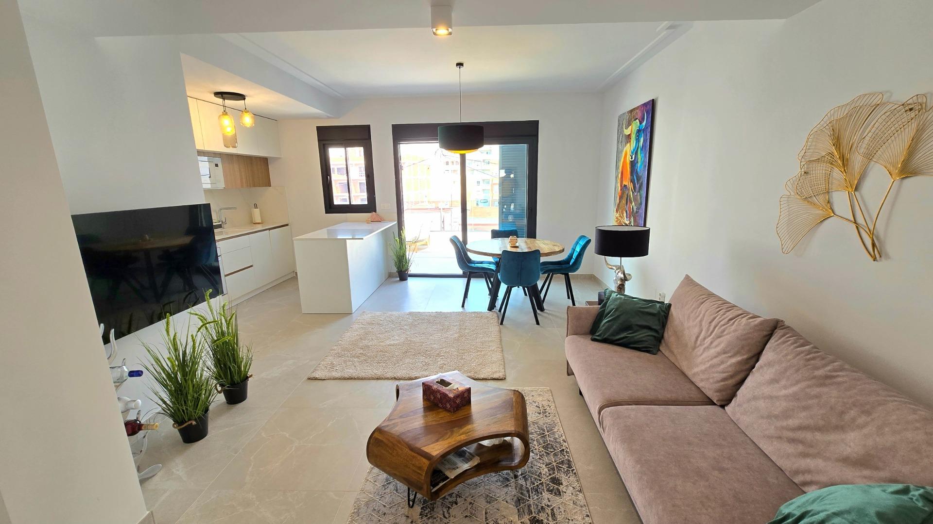 For sale - 2 Bedroom 2 Bathroom Penthouse in Torrevieja - Playa Del Cura  - Alicante