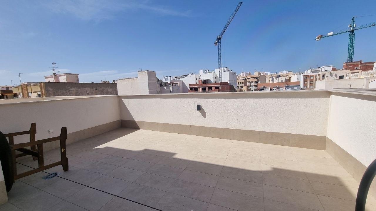 For sale - 2 Bedroom 2 Bathroom Penthouse in Torrevieja - Playa Del Cura  - Alicante