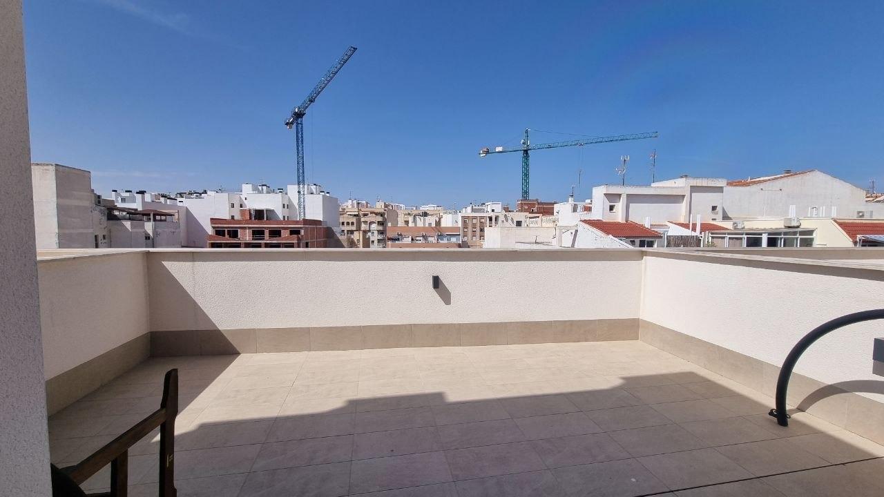 For sale - 2 Bedroom 2 Bathroom Penthouse in Torrevieja - Playa Del Cura  - Alicante