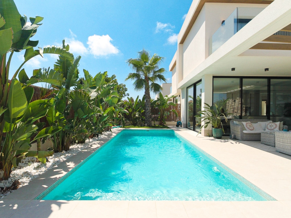 3 Bedroom 3 Bathroom Villa in Orihuela Costa