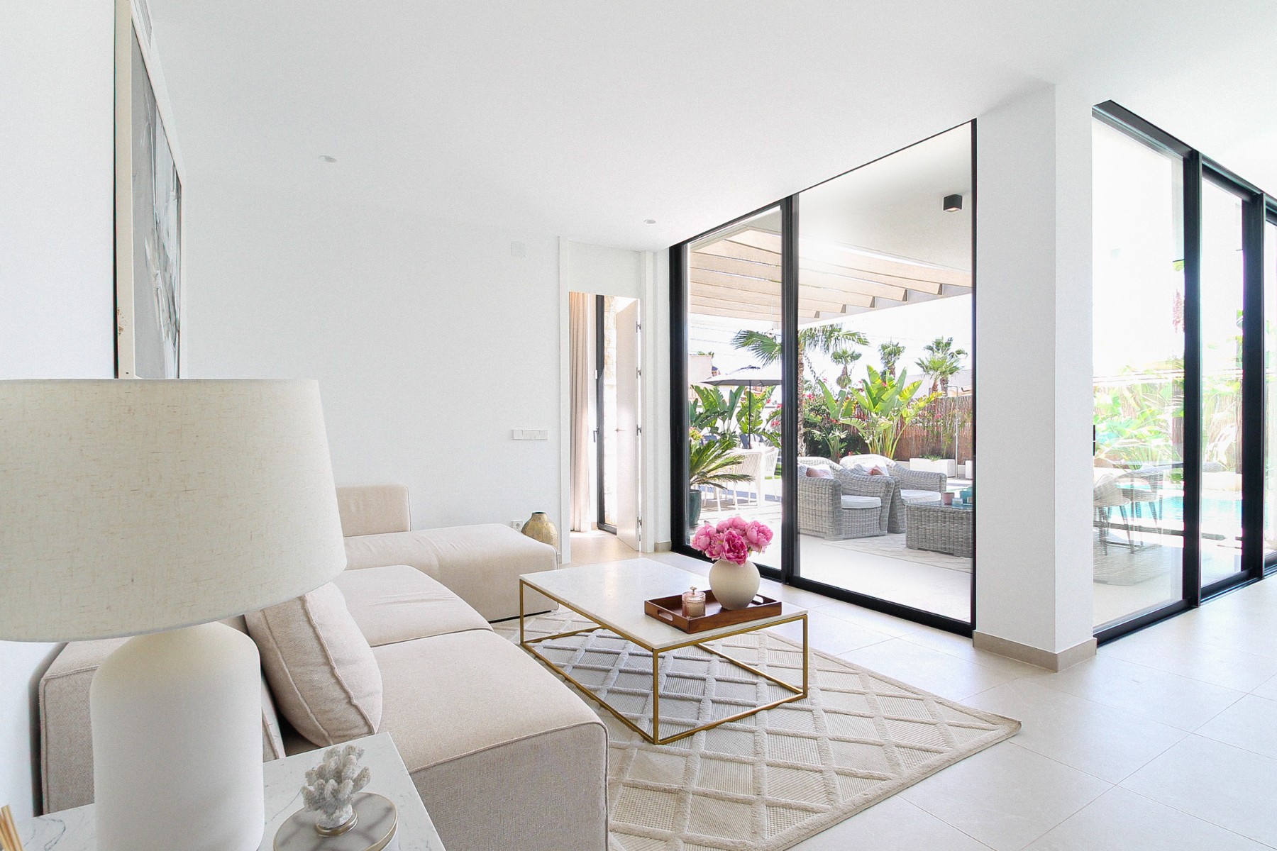 For sale - 3 Bedroom 3 Bathroom Villa in Orihuela Costa - Costa Blanca  - Alicante