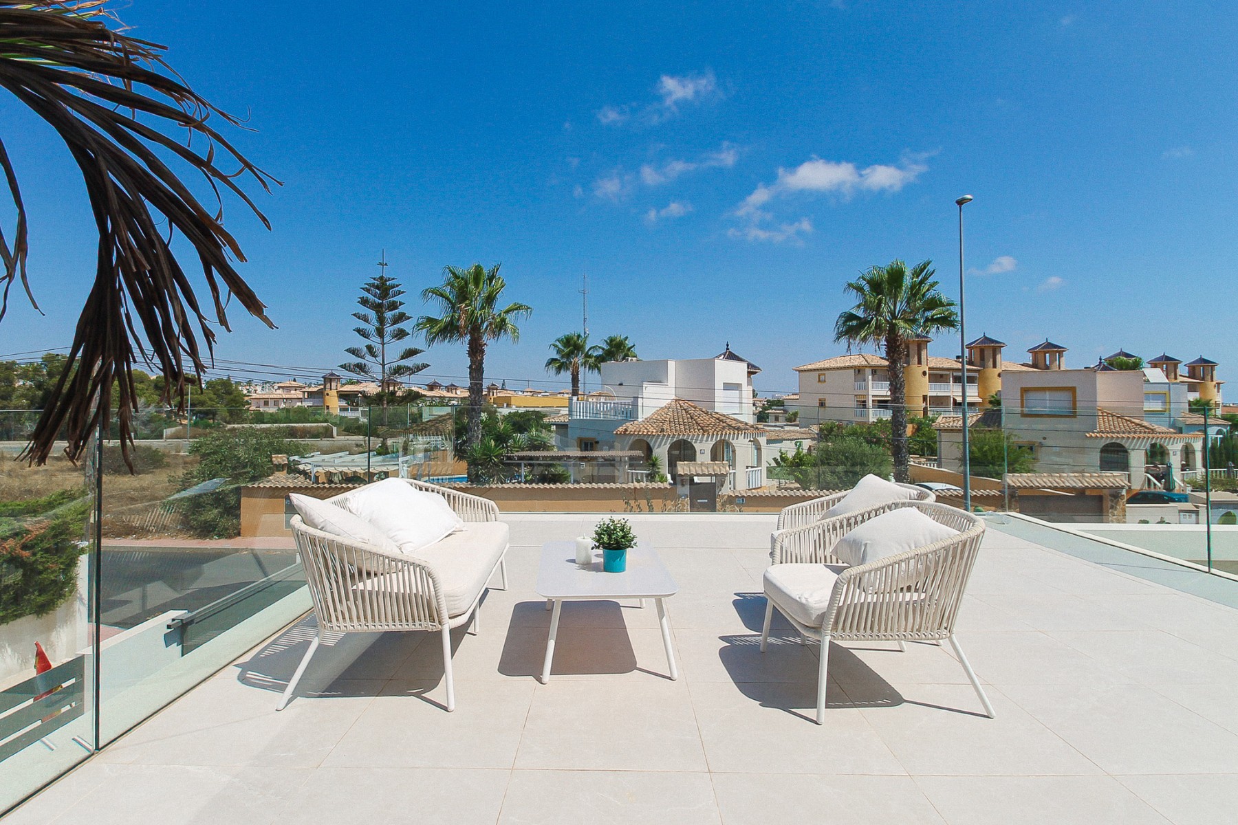 For sale - 3 Bedroom 3 Bathroom Villa in Orihuela Costa - Costa Blanca  - Alicante