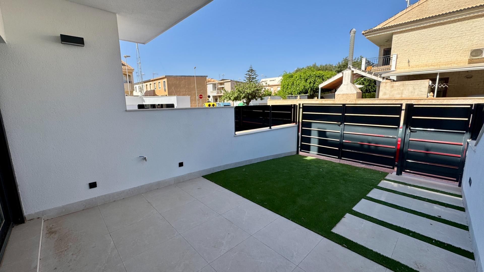 For sale - 2 Bedroom 2 Bathroom Bungalow in San Pedro del Pinatar - Lopagán  - Murcia