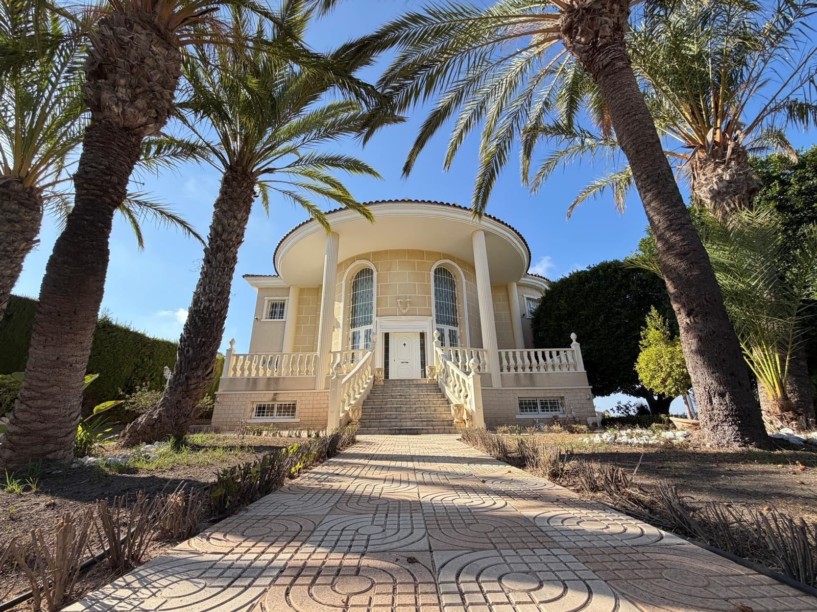 For sale - 6 Bedroom 6 Bathroom Villa in Rojales - La Fiesta  - Alicante