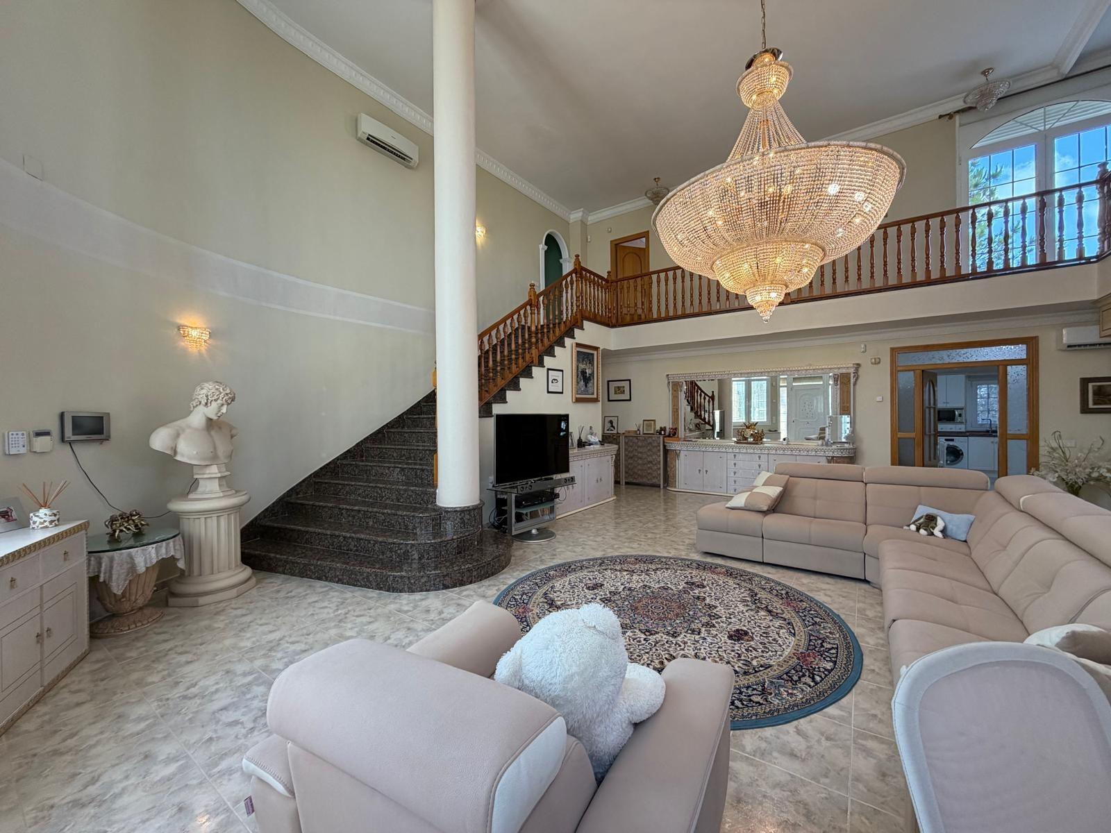 For sale - 6 Bedroom 6 Bathroom Villa in Rojales - La Fiesta  - Alicante