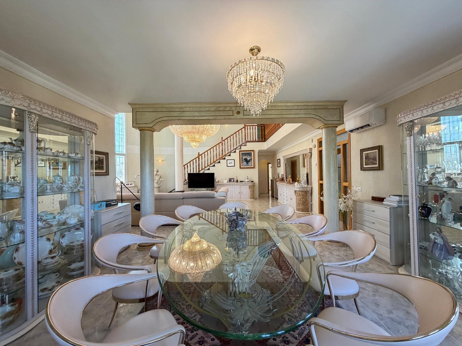 For sale - 6 Bedroom 6 Bathroom Villa in Rojales - La Fiesta  - Alicante