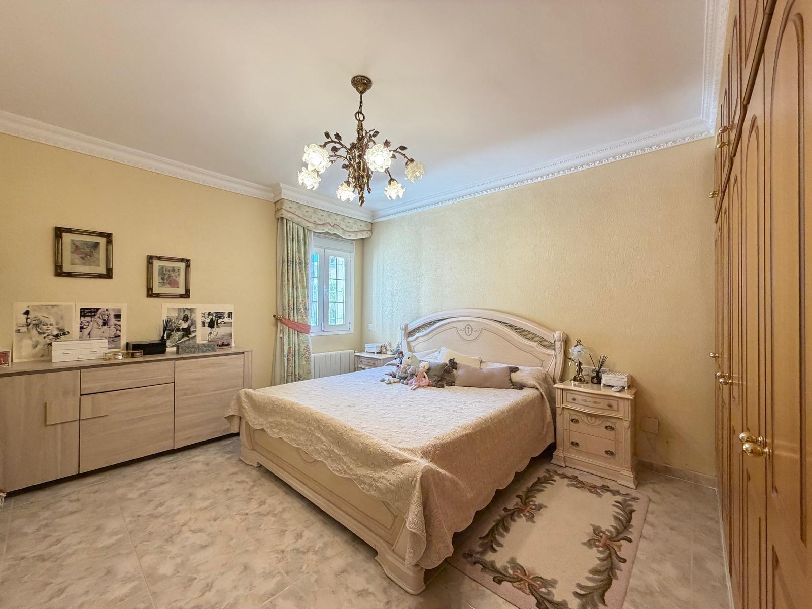 For sale - 6 Bedroom 6 Bathroom Villa in Rojales - La Fiesta  - Alicante
