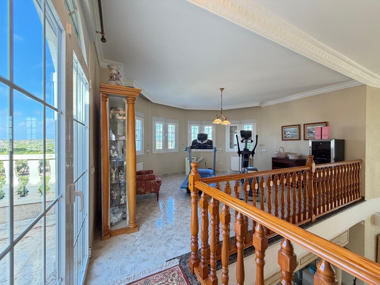 For sale - 6 Bedroom 6 Bathroom Villa in Rojales - La Fiesta  - Alicante