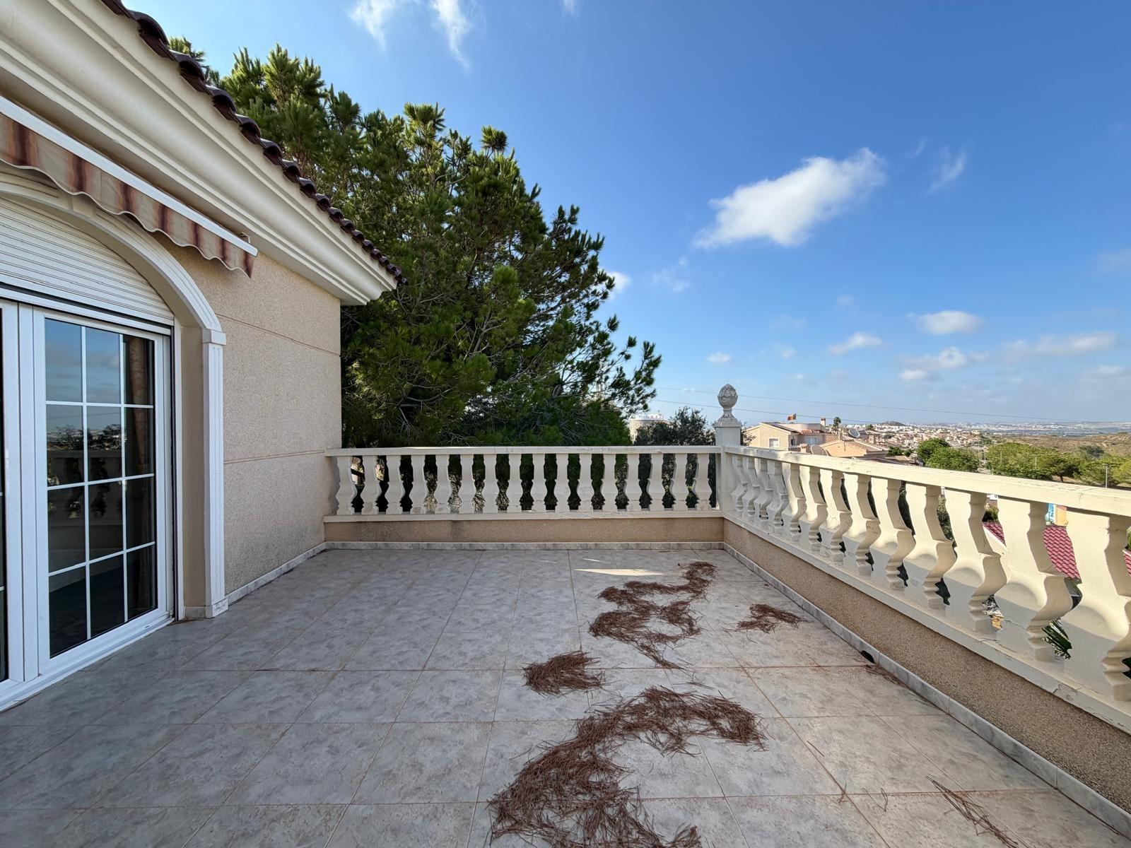 For sale - 6 Bedroom 6 Bathroom Villa in Rojales - La Fiesta  - Alicante