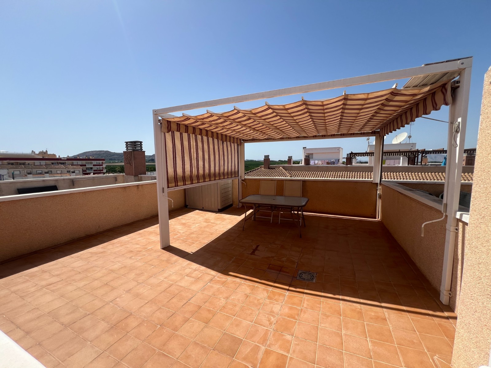For sale - 2 Bedroom 1 Bathroom Apartment in Algorfa - Inland  - Alicante