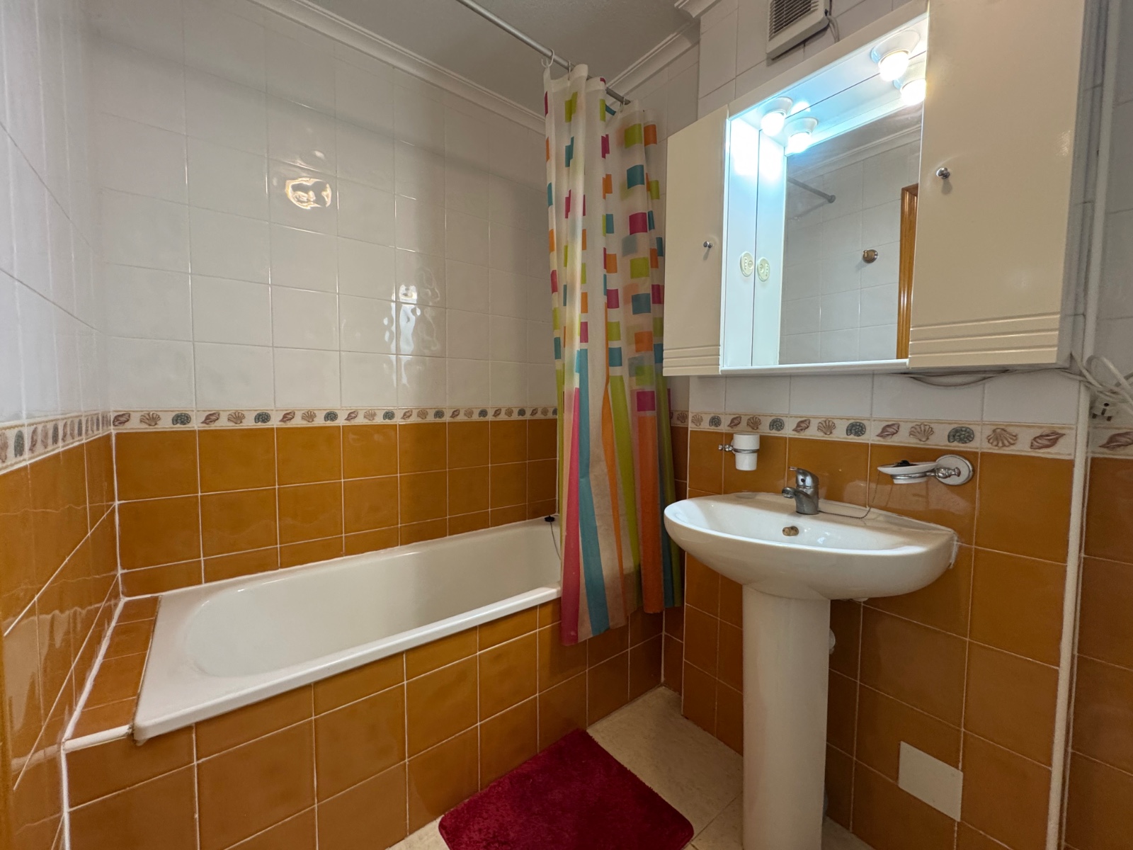 For sale - 2 Bedroom 1 Bathroom Apartment in Algorfa - Inland  - Alicante