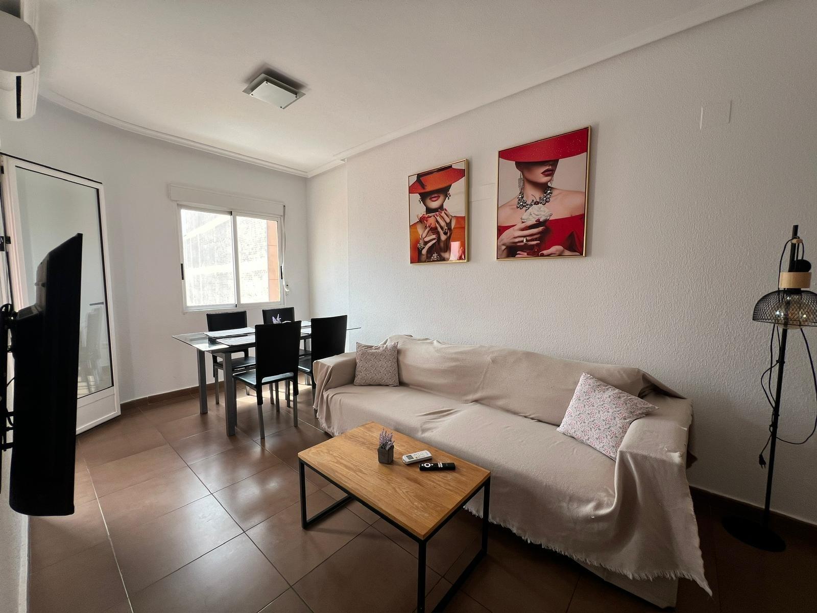 For sale - 2 Bedroom 1 Bathroom Apartment in Torrevieja - Centro  - Alicante