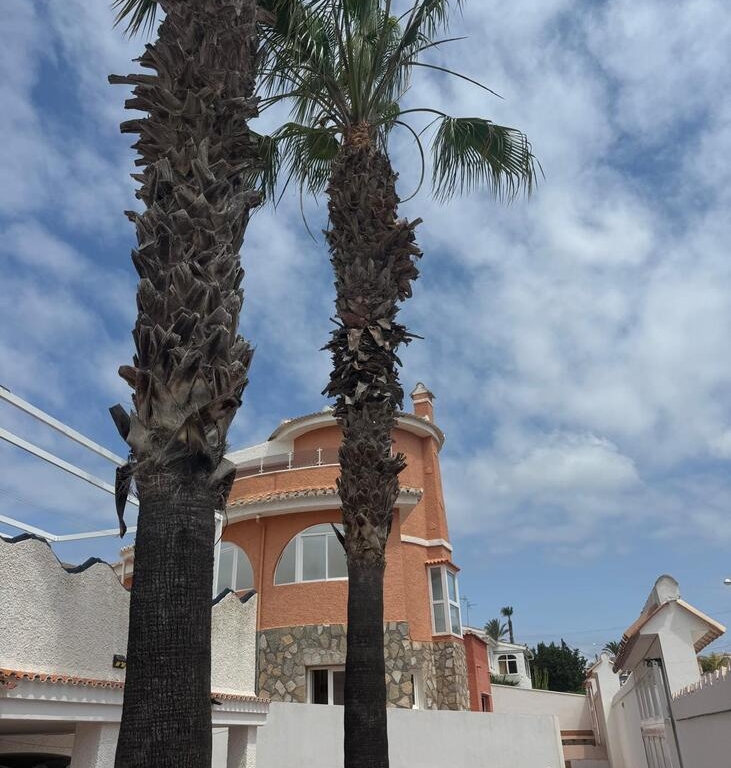 4 Bedroom 3 Bathroom Villa in Ciudad Quesada