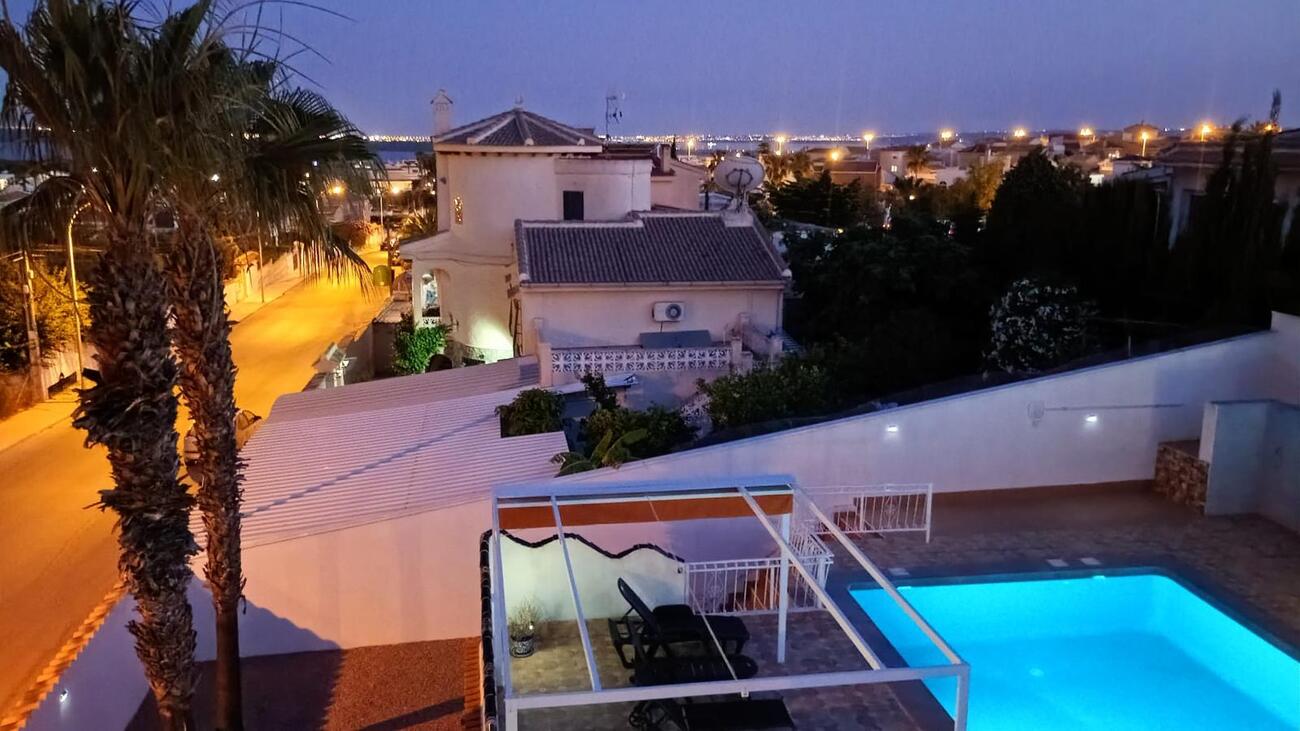 For sale - 4 Bedroom 3 Bathroom Villa in Ciudad Quesada - Costa Blanca  - Alicante