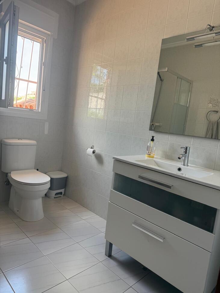 For sale - 4 Bedroom 3 Bathroom Villa in Ciudad Quesada - Costa Blanca  - Alicante