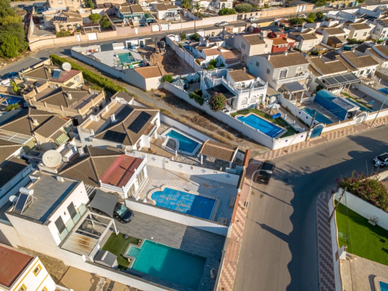 For sale - 3 Bedroom 2 Bathroom Villa in Torrevieja - Costa Blanca  - Alicante