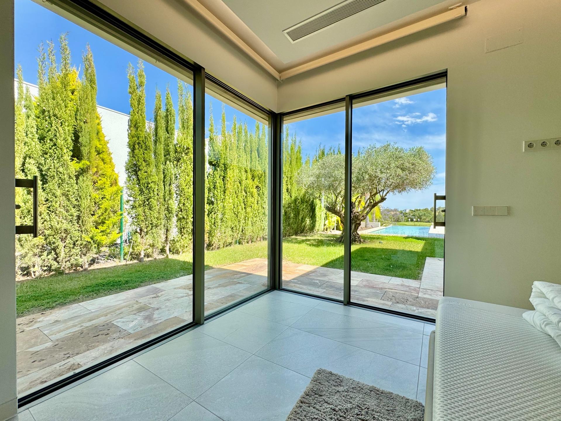 For sale - 3 Bedroom 2 Bathroom Villa in Orihuela - Las Colinas Golf  - Alicante