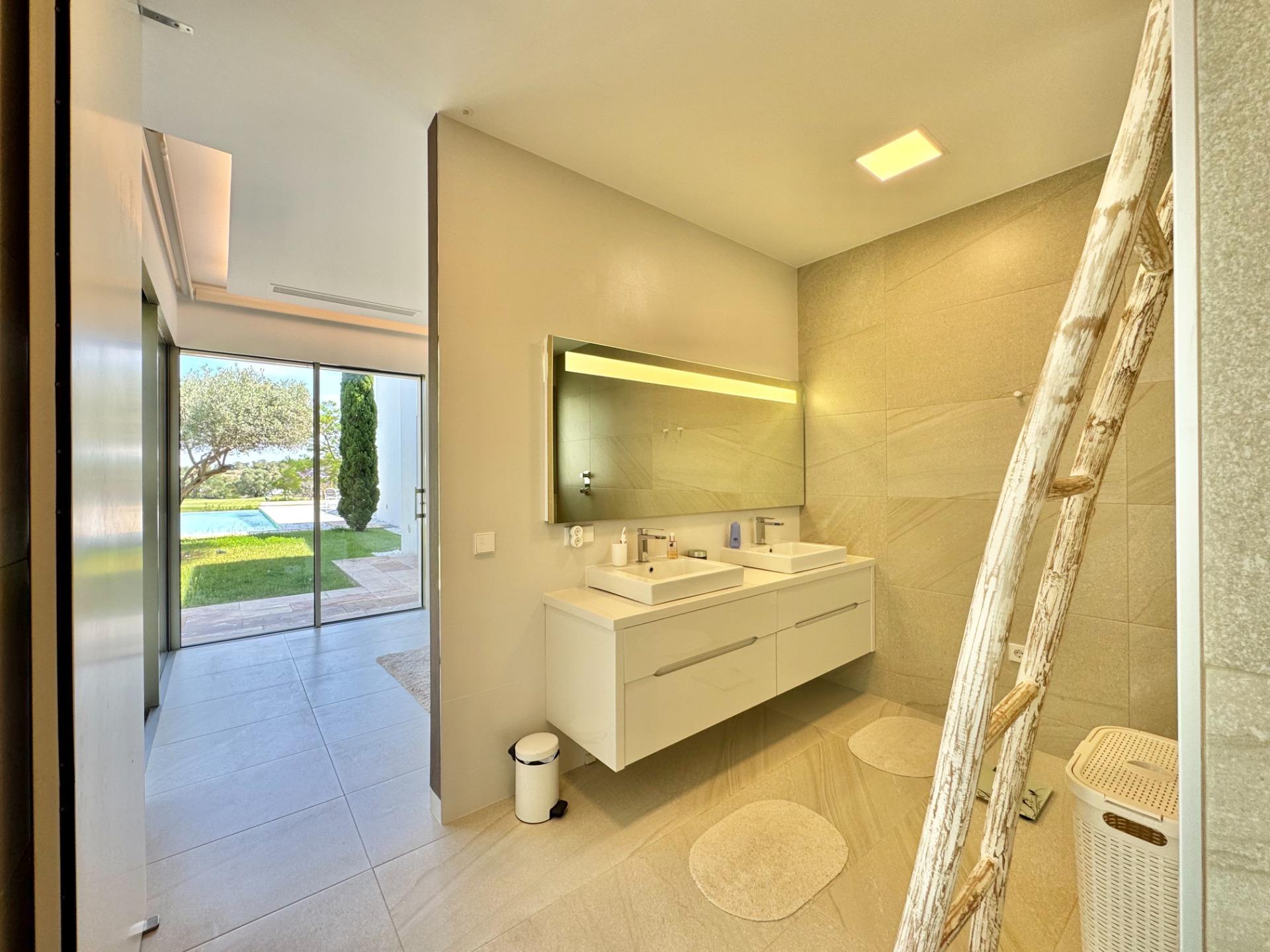 For sale - 3 Bedroom 2 Bathroom Villa in Orihuela - Las Colinas Golf  - Alicante