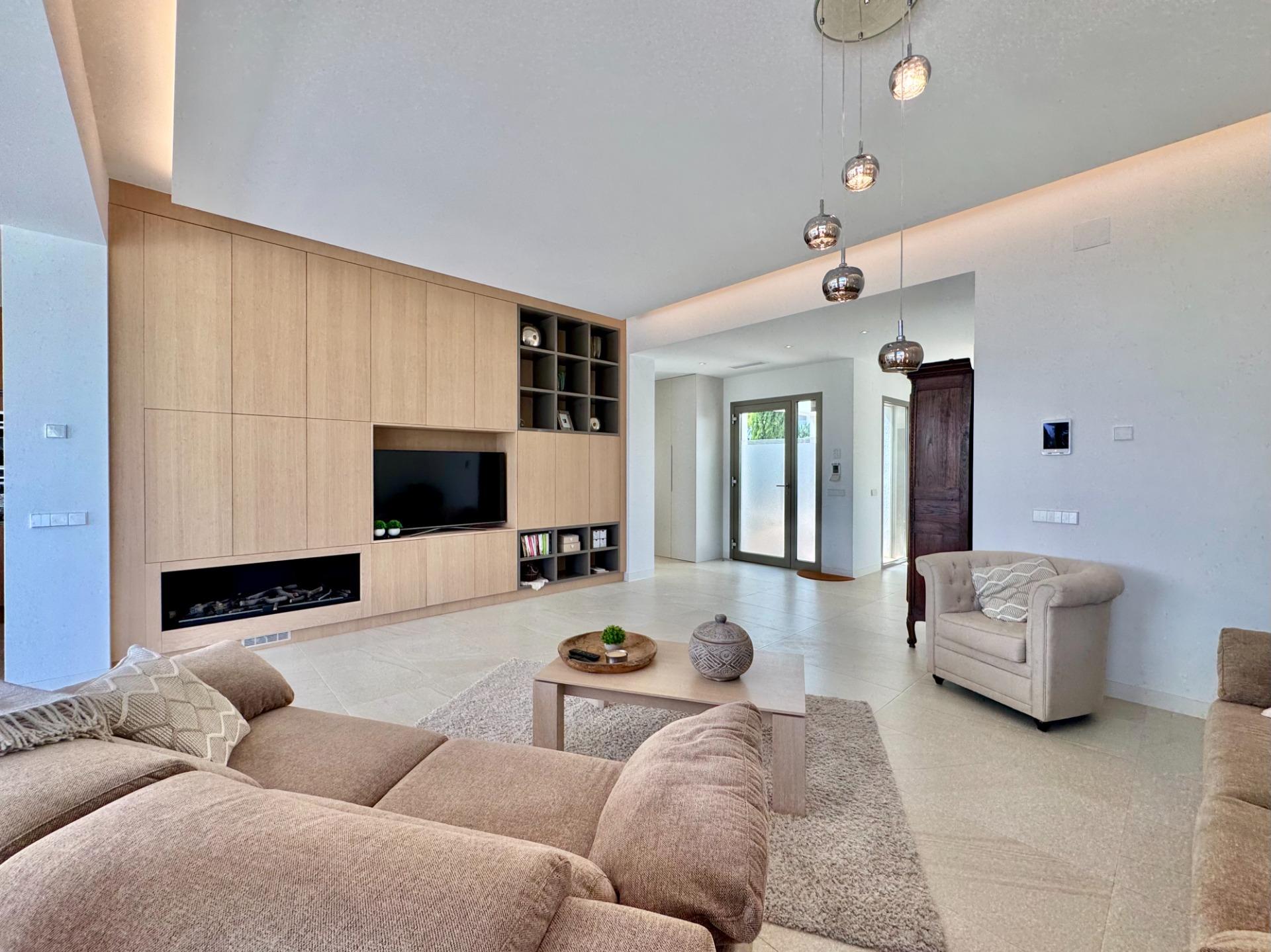 For sale - 3 Bedroom 2 Bathroom Villa in Orihuela - Las Colinas Golf  - Alicante