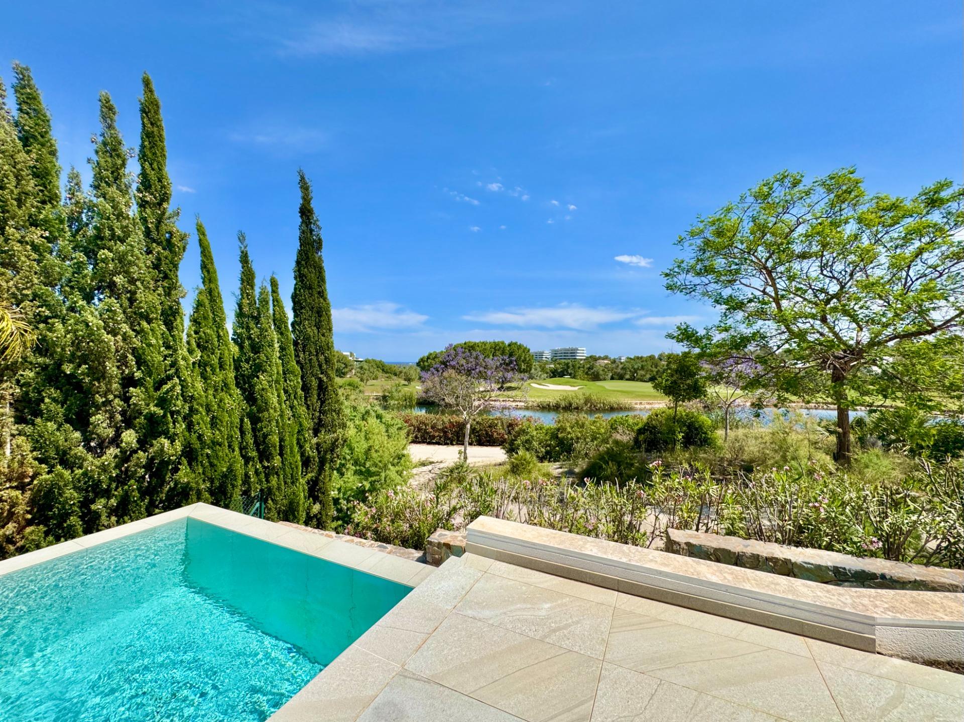 For sale - 3 Bedroom 2 Bathroom Villa in Orihuela - Las Colinas Golf  - Alicante