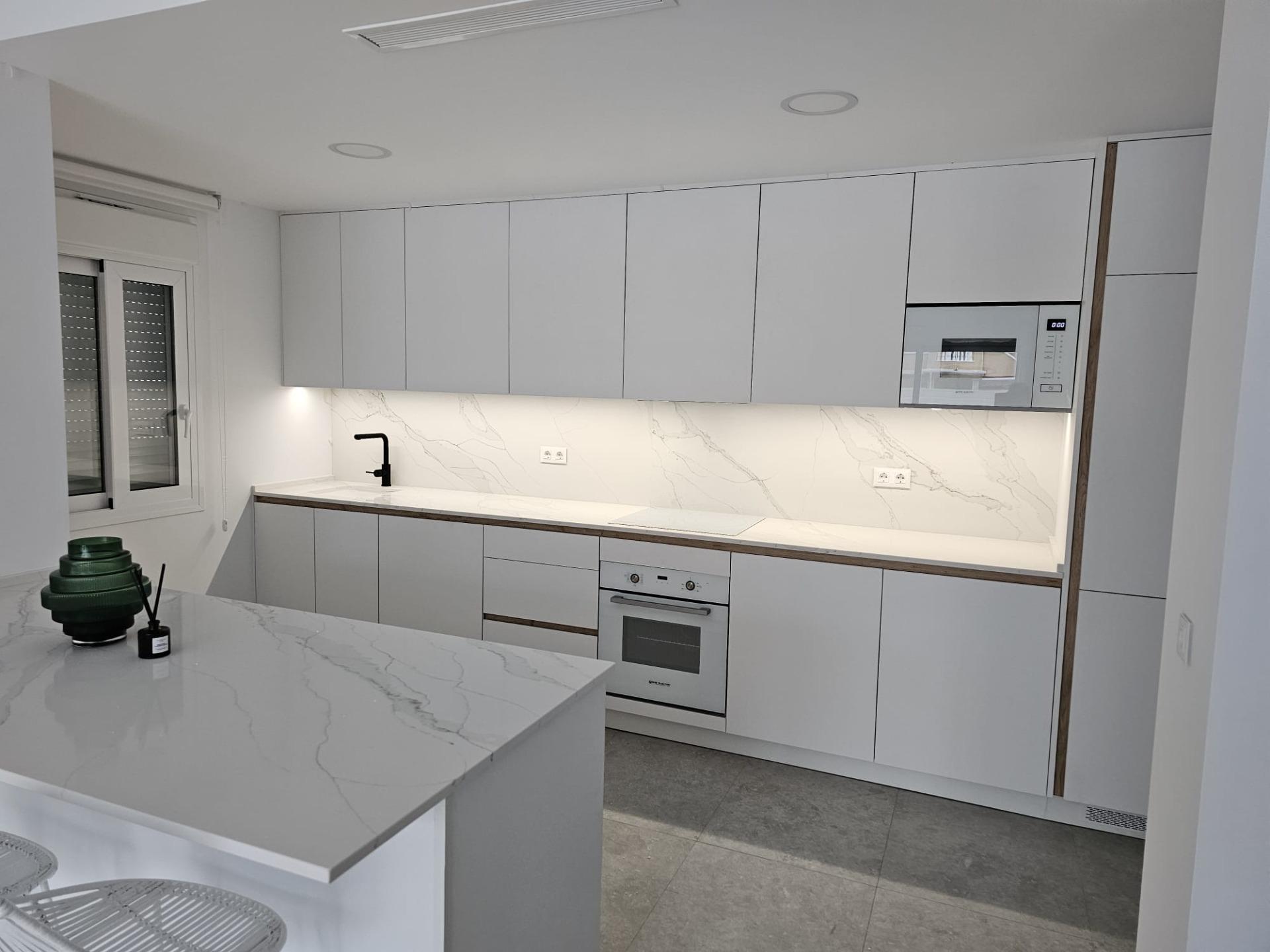 For sale - 3 Bedroom 2 Bathroom Apartment in Torrevieja - Torreblanca  - Alicante