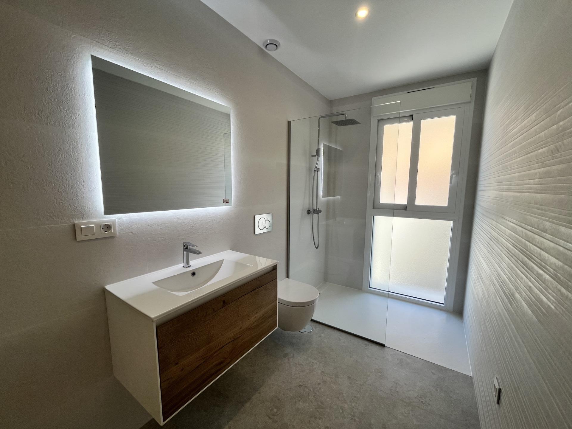 For sale - 3 Bedroom 2 Bathroom Apartment in Torrevieja - Torreblanca  - Alicante