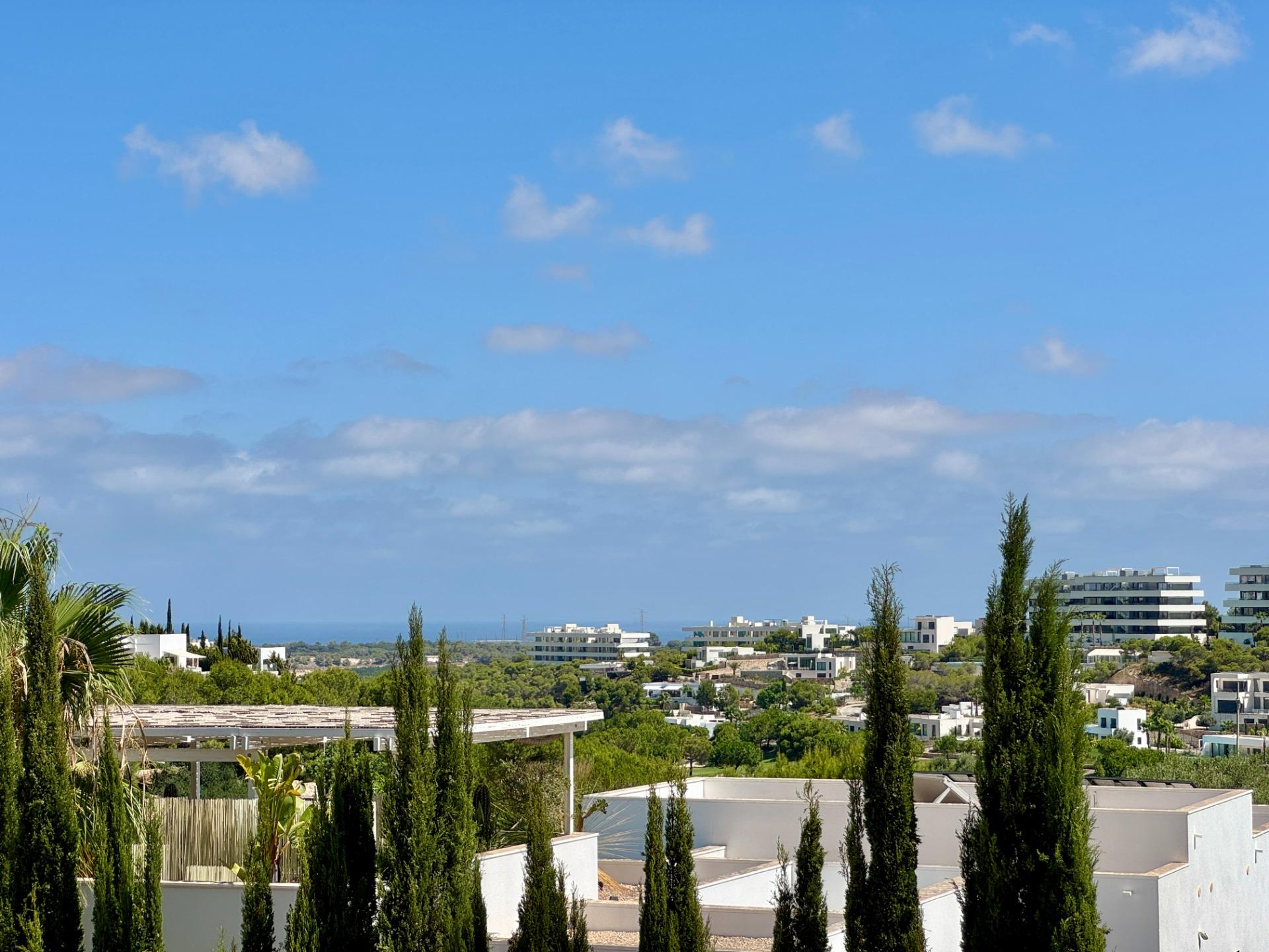 For sale - 3 Bedroom 2 Bathroom Apartment in Orihuela - Las Colinas Golf  - Alicante