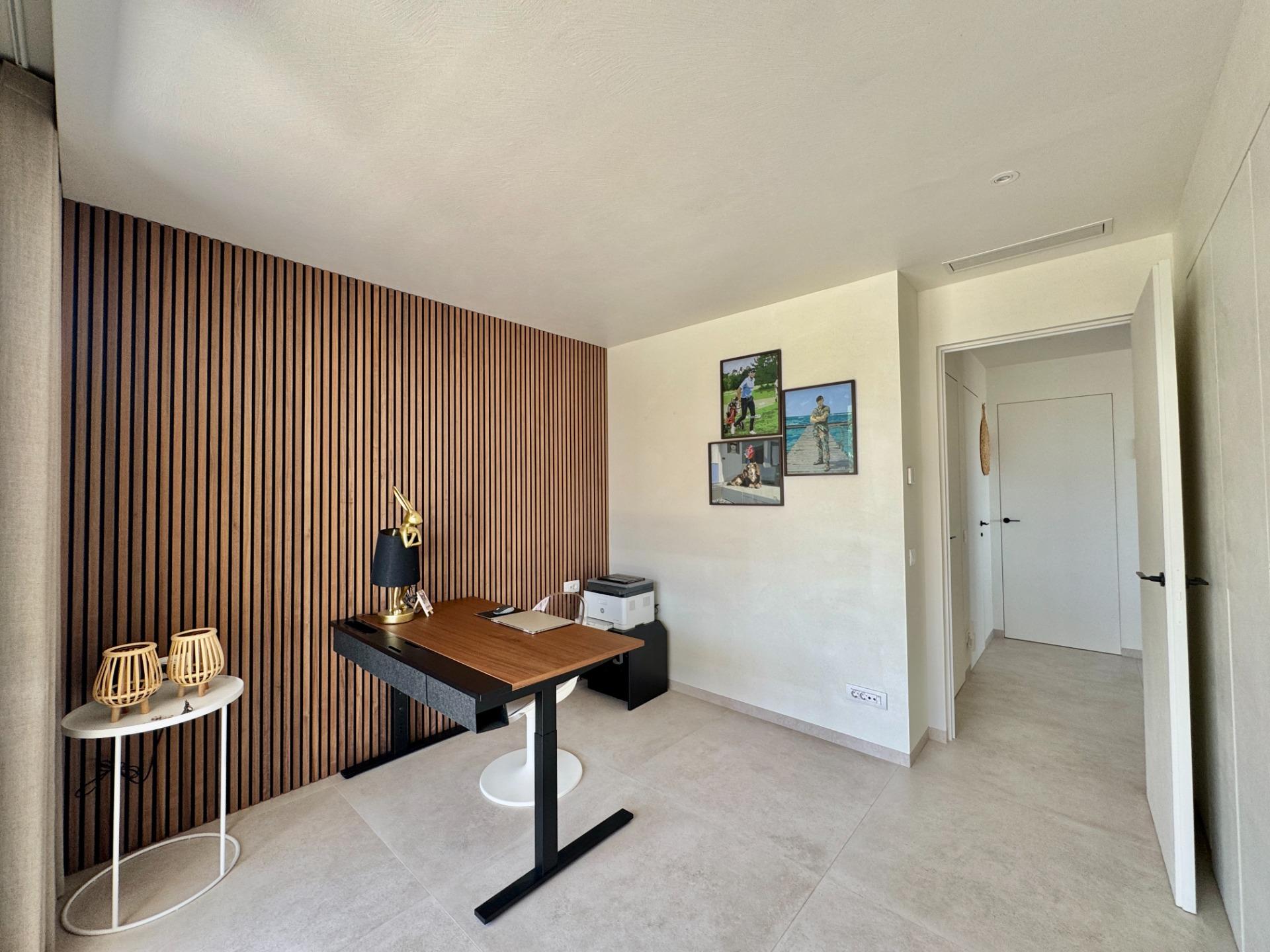 For sale - 3 Bedroom 2 Bathroom Apartment in Orihuela - Las Colinas Golf  - Alicante
