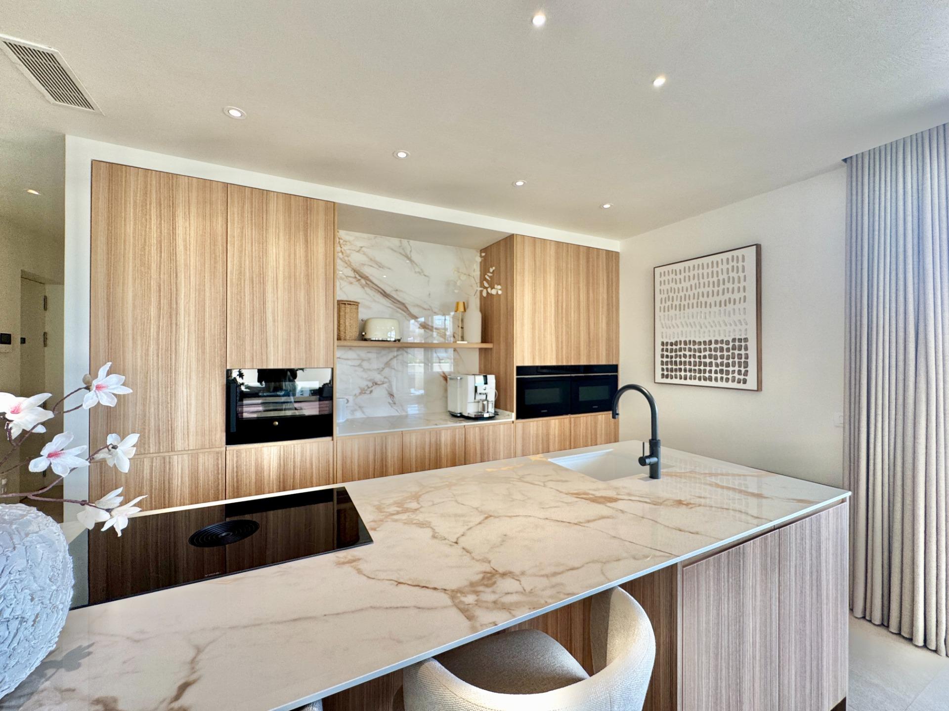 For sale - 3 Bedroom 2 Bathroom Apartment in Orihuela - Las Colinas Golf  - Alicante