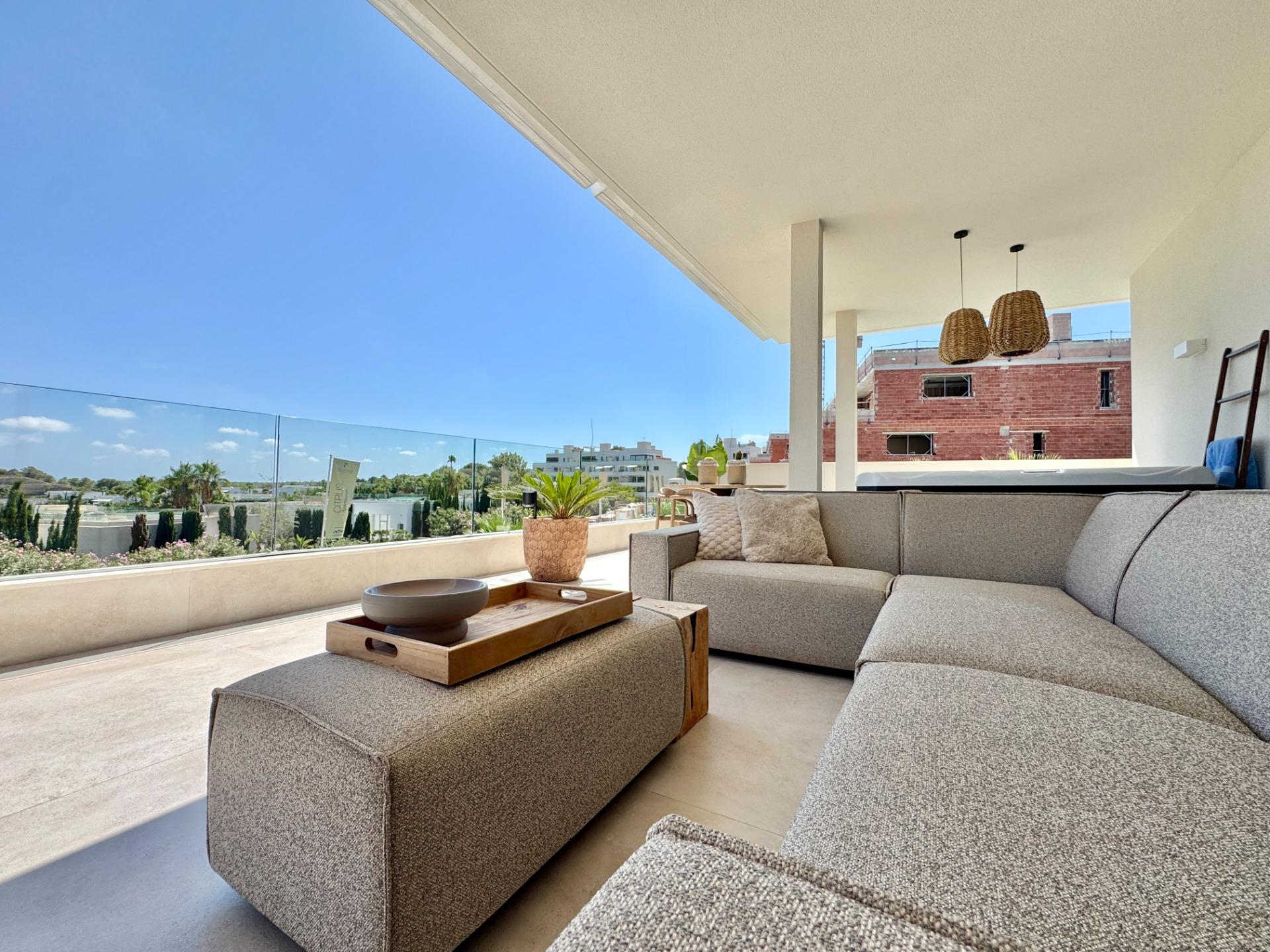 For sale - 3 Bedroom 2 Bathroom Apartment in Orihuela - Las Colinas Golf  - Alicante