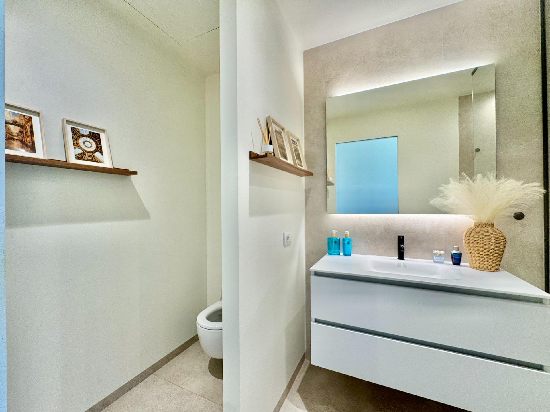 For sale - 3 Bedroom 2 Bathroom Apartment in Orihuela - Las Colinas Golf  - Alicante