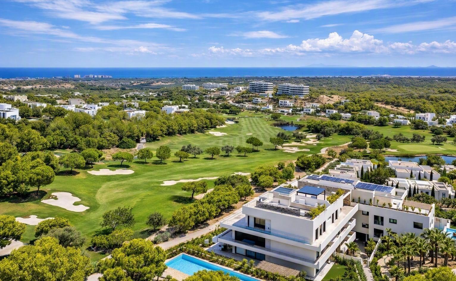 For sale - 3 Bedroom 2 Bathroom Apartment in Orihuela - Las Colinas Golf  - Alicante